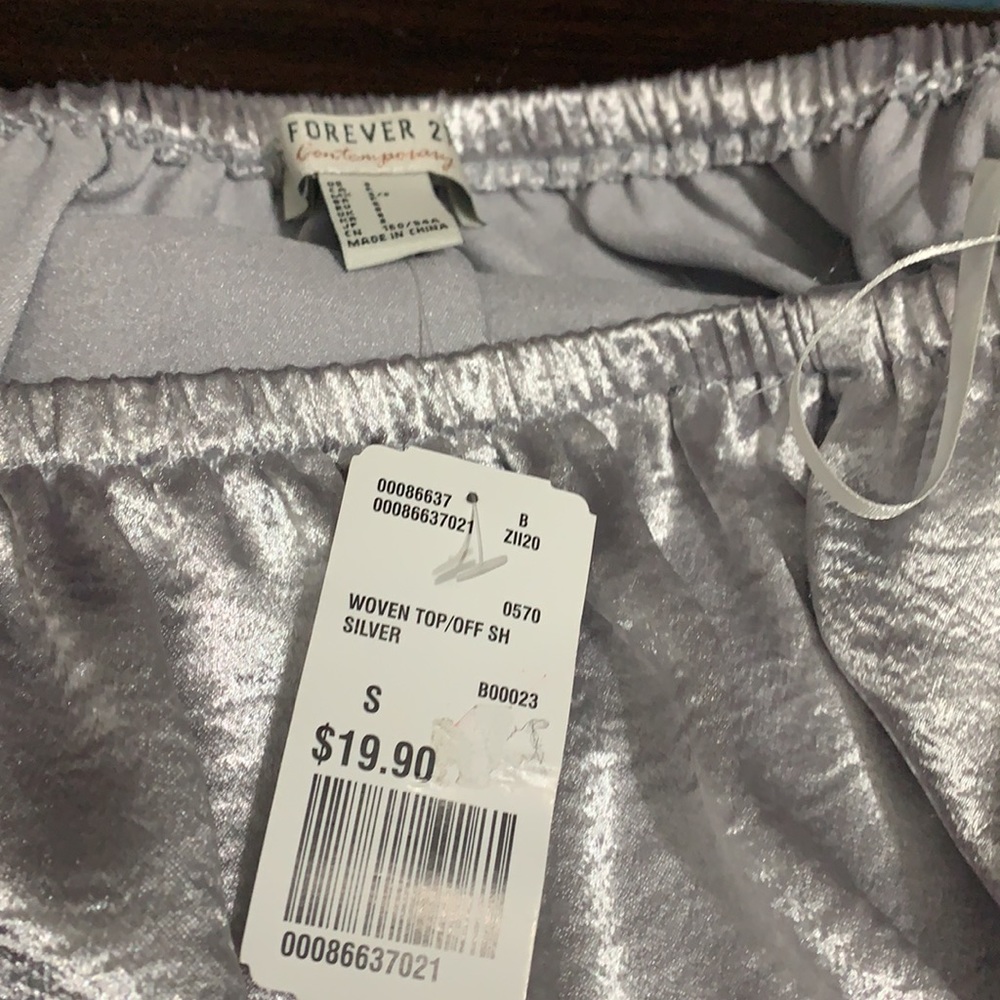 Blouse - Picture 2 of 2